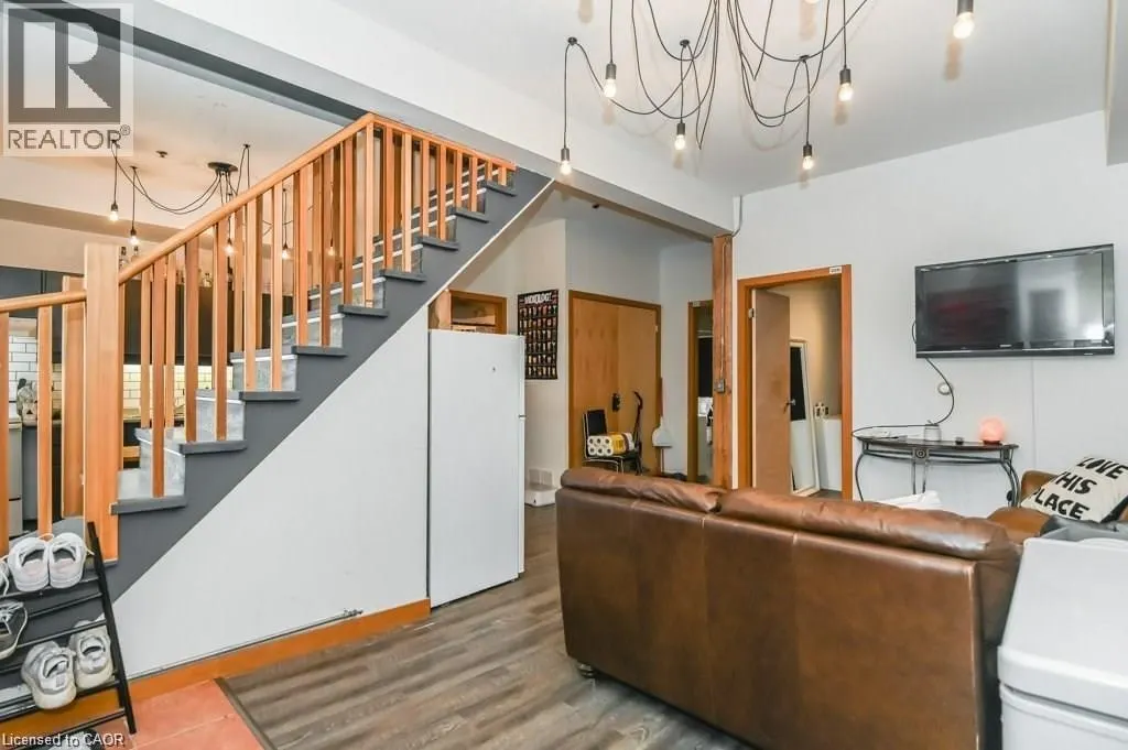 12 BRIDGEPORT Road E Unit# 20, #20