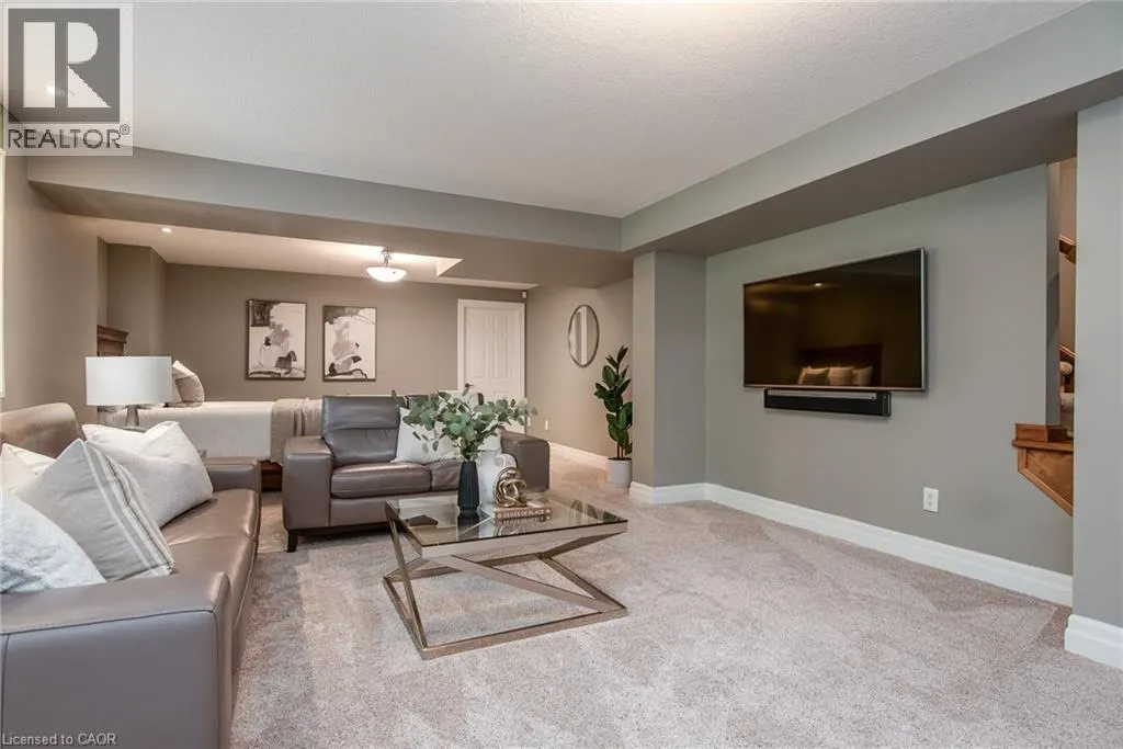3 SIMS ESTATE Place Unit# 11, #11