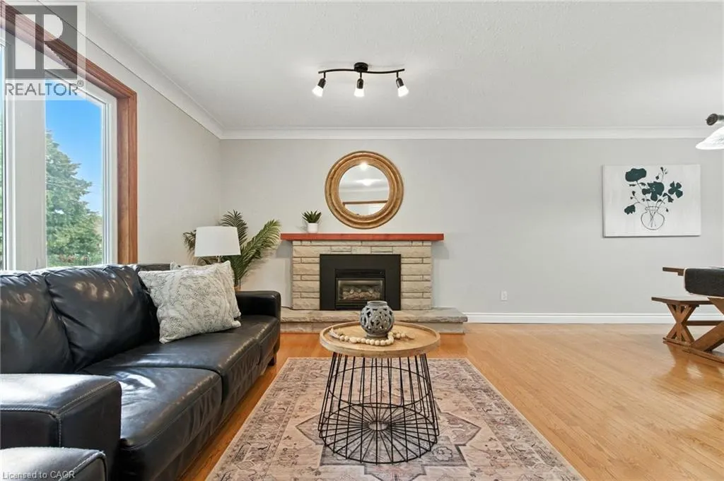 10 SHEFFIELD Avenue
