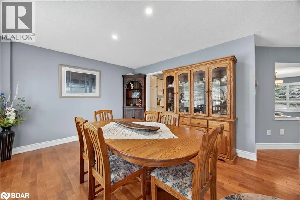 11 NORTHWOOD Drive