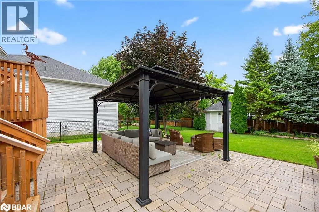 11 NORTHWOOD Drive