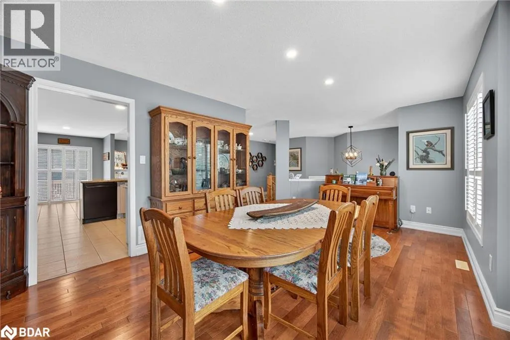 11 NORTHWOOD Drive
