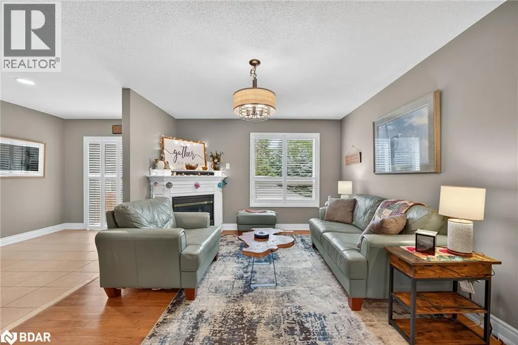 11 NORTHWOOD Drive