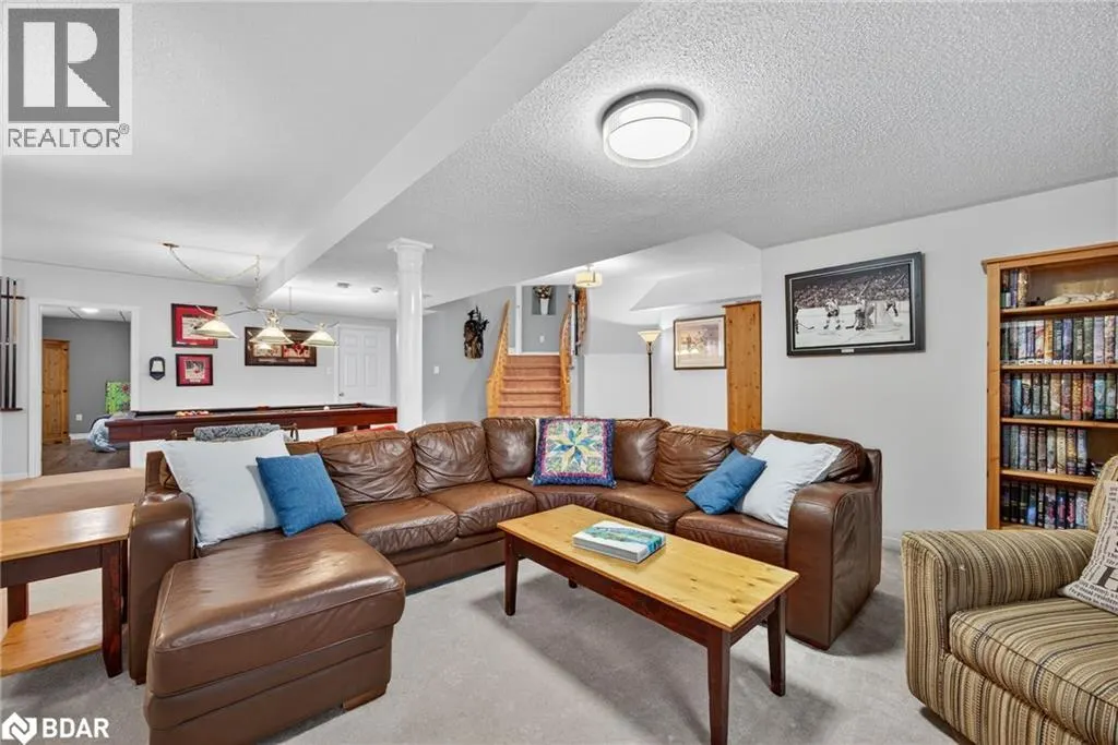 11 NORTHWOOD Drive