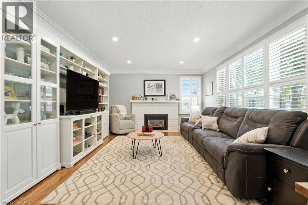 2 AVALON Place