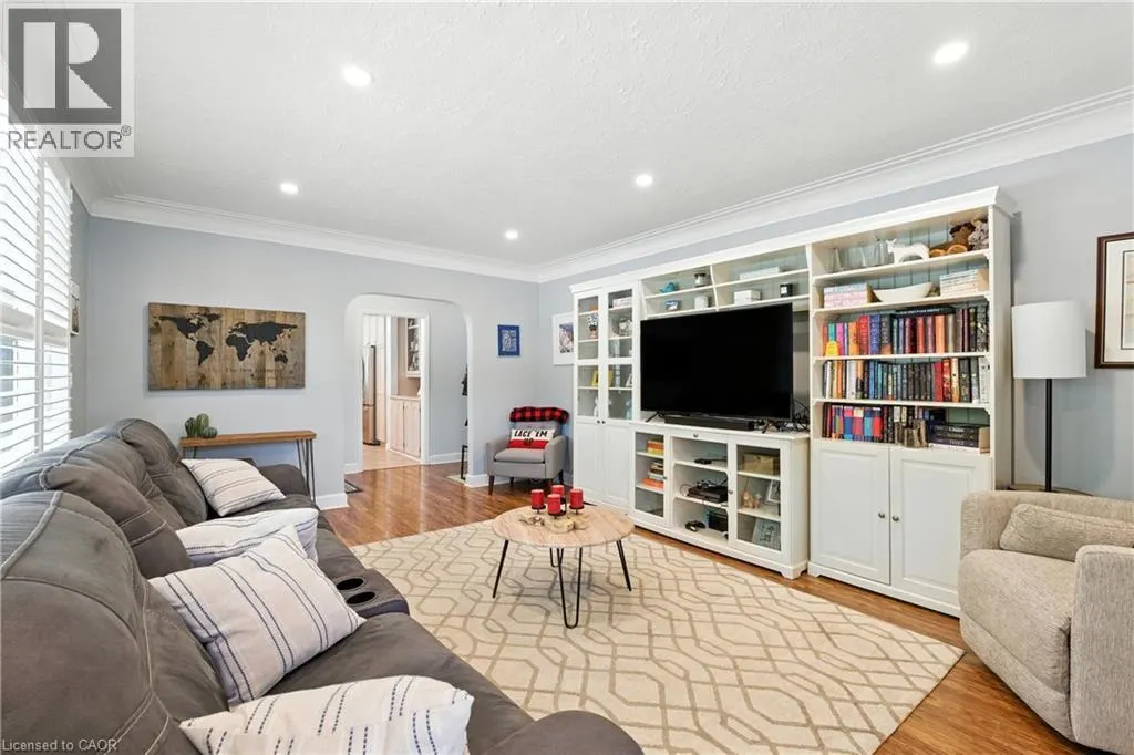 2 AVALON Place