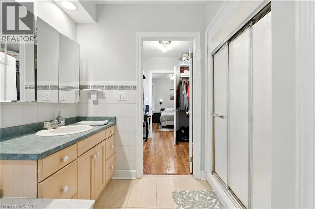 2 AVALON Place
