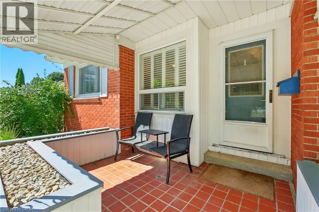 2 AVALON Place