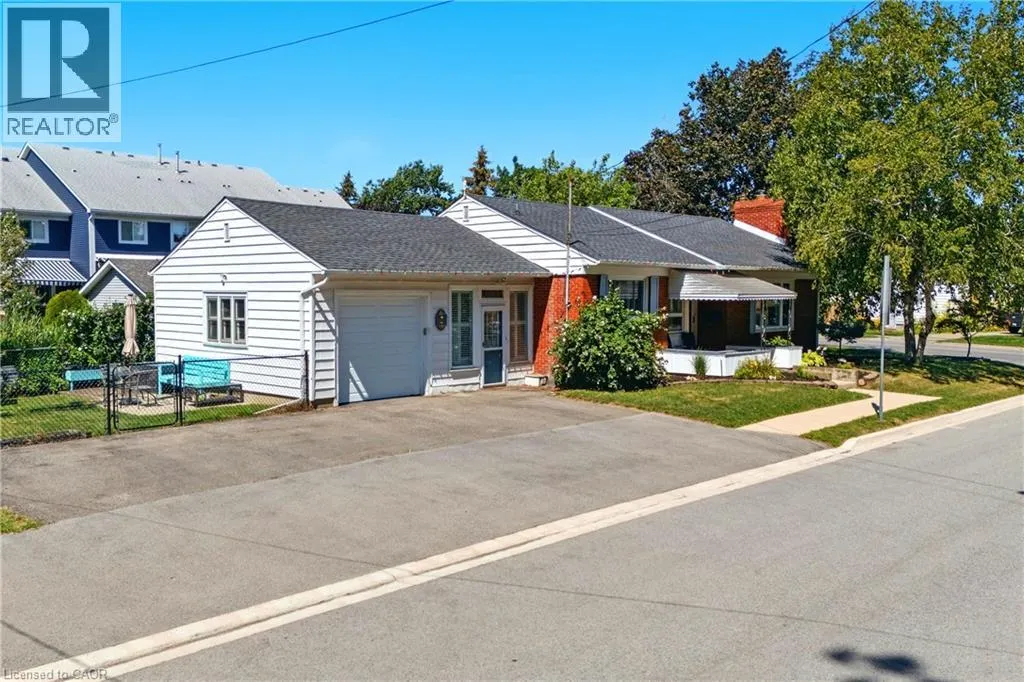 2 AVALON Place