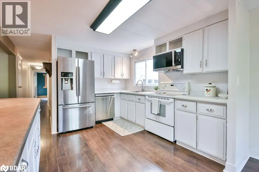 2095 DWYER Road