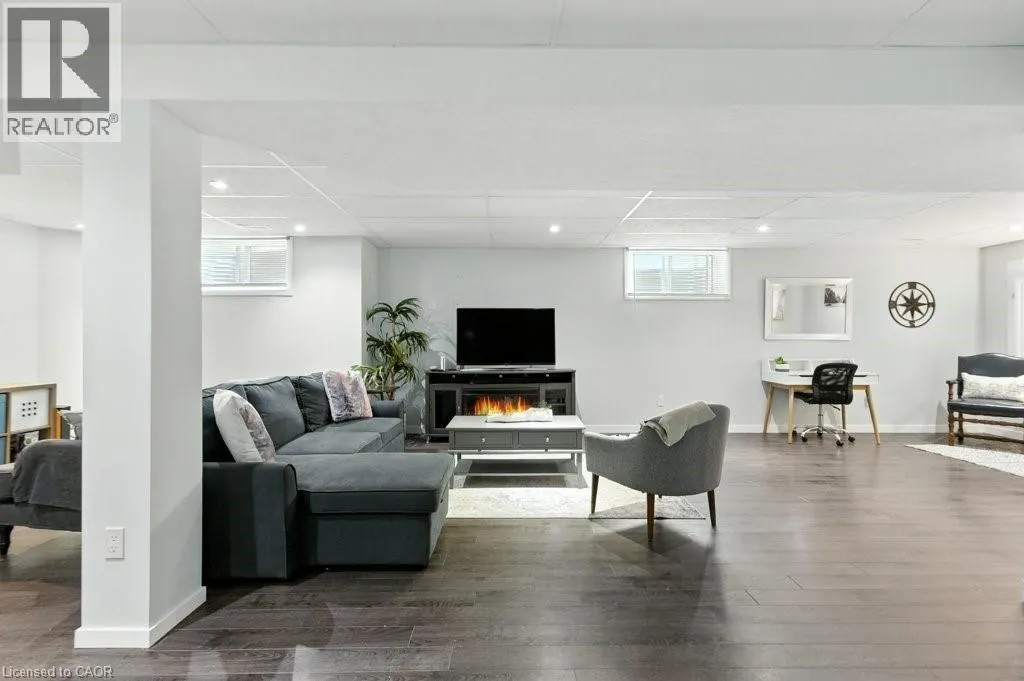 120 SPENCER Drive