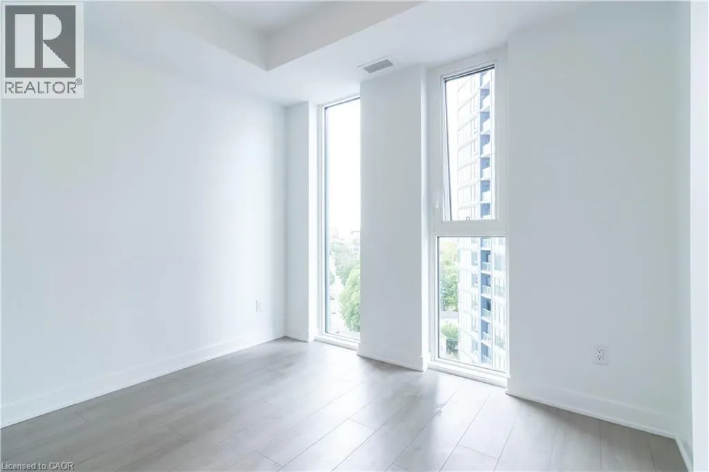 25 WELLINGTON Street S Unit# 1107, #1107