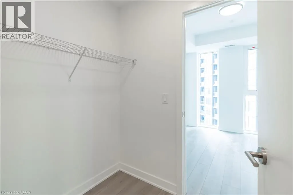 25 WELLINGTON Street S Unit# 1107, #1107