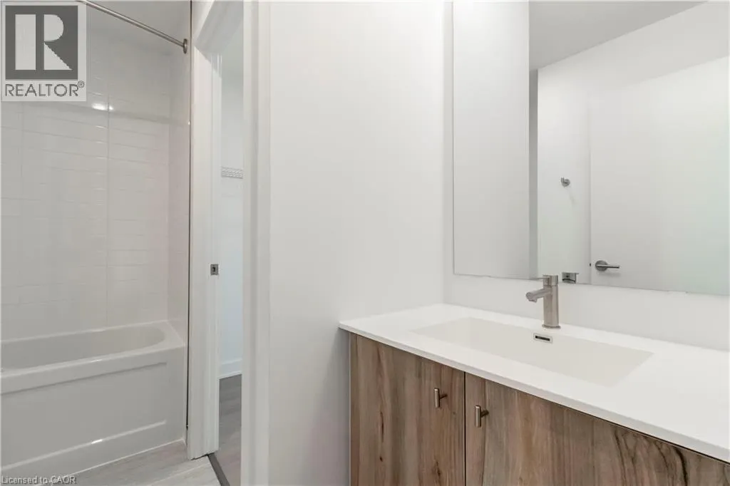 25 WELLINGTON Street S Unit# 1107, #1107