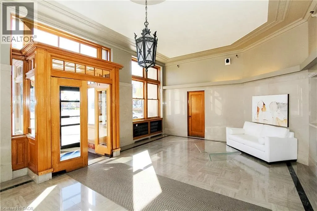 404 KING Street W Unit# 118, #118