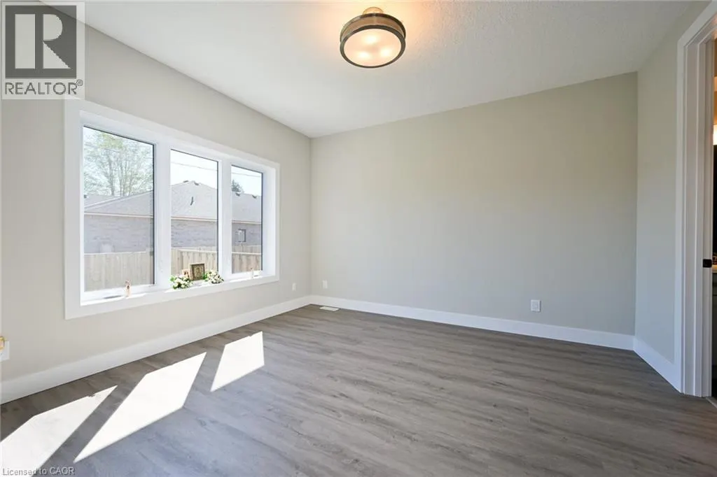 744 NELSON Street W Unit# 29, #29