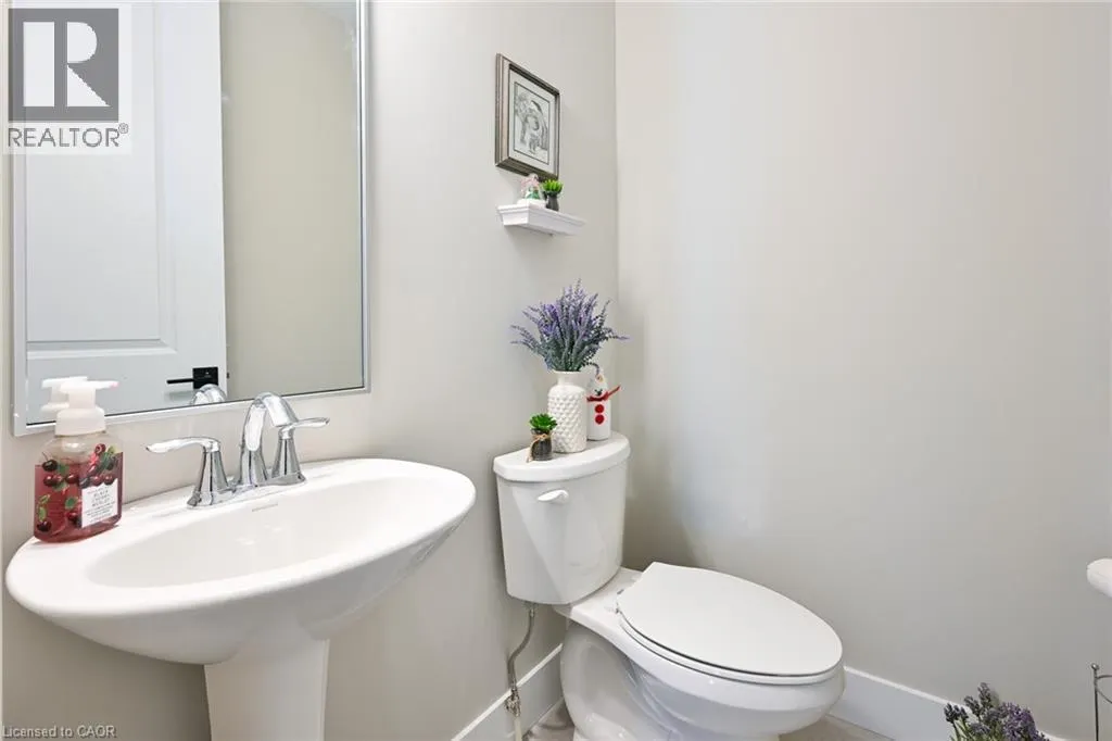 744 NELSON Street W Unit# 29, #29