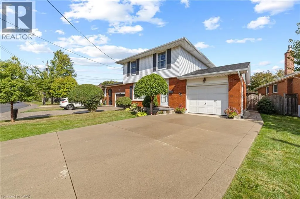 47 LEAWAY Avenue