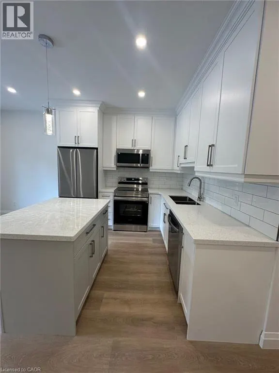 161 NELSON Street Unit# 2, #2
