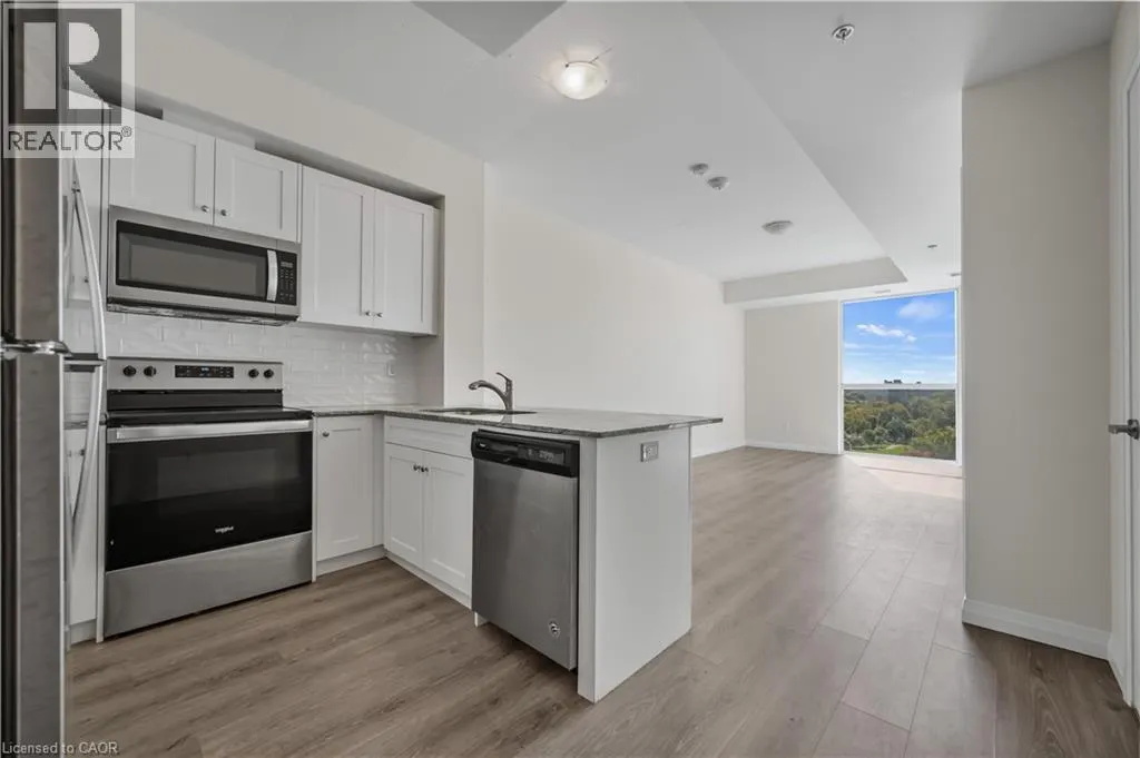 60 CHARLES Street W Unit# 2407, #2407
