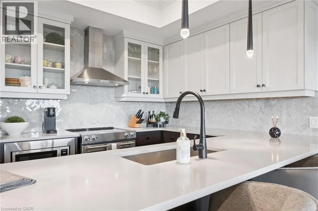 1880 GORDON Street Unit# 1301, #1301