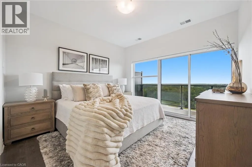 1880 GORDON Street Unit# 1301, #1301