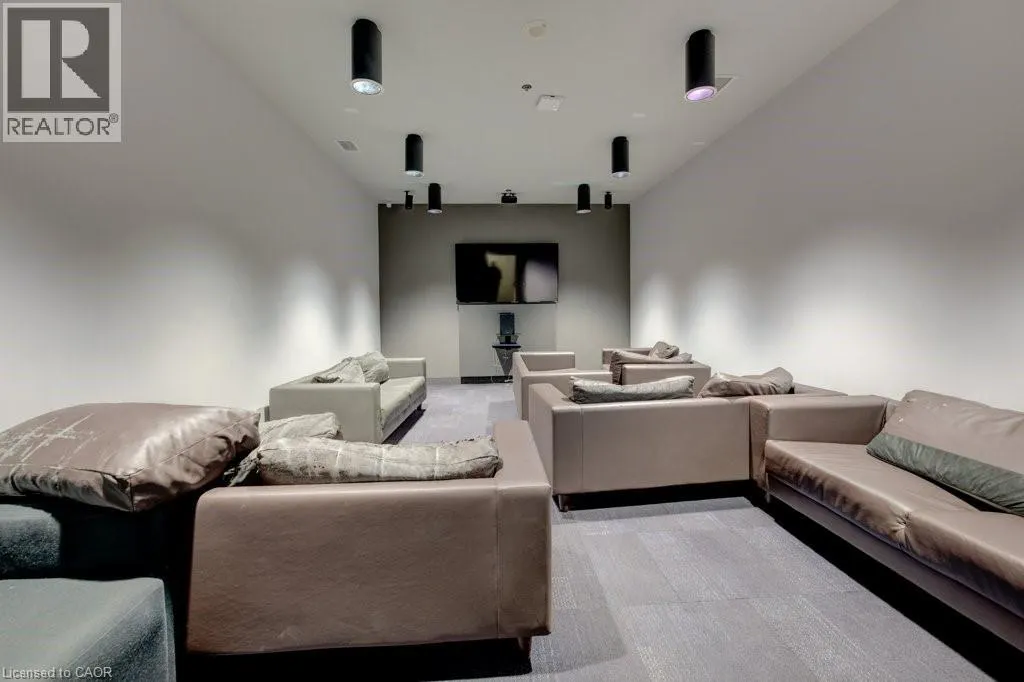 318 SPRUCE Street Unit# 1203, #1203