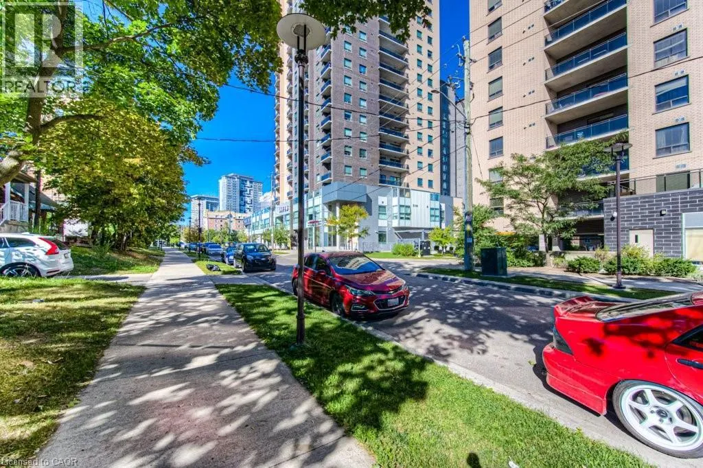318 SPRUCE Street Unit# 1203, #1203