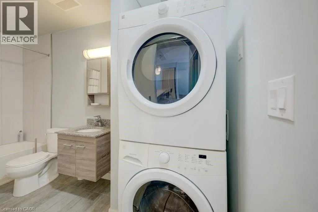 318 SPRUCE Street Unit# 1203, #1203