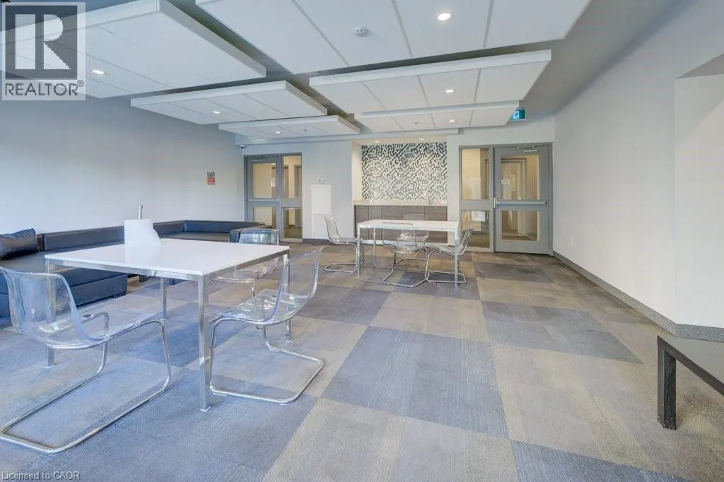 318 SPRUCE Street Unit# 1203, #1203