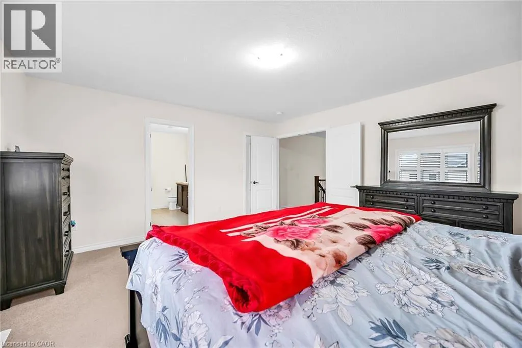 3 ALDGATE Avenue