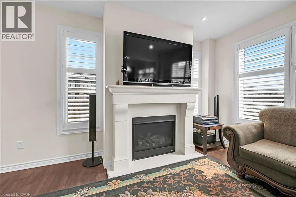 3 ALDGATE Avenue