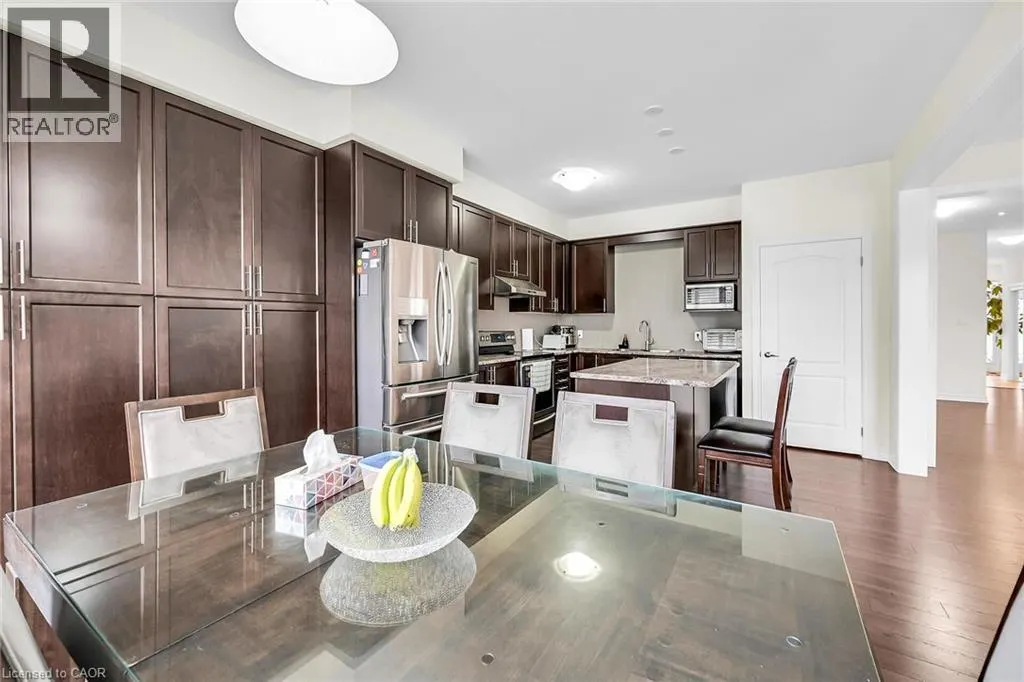 3 ALDGATE Avenue