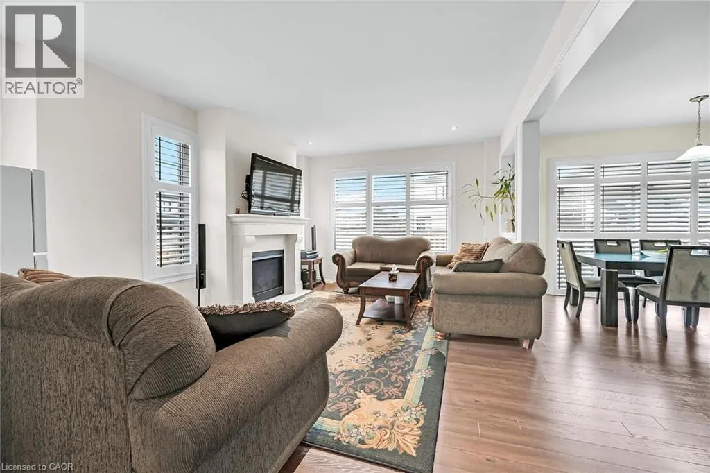 3 ALDGATE Avenue