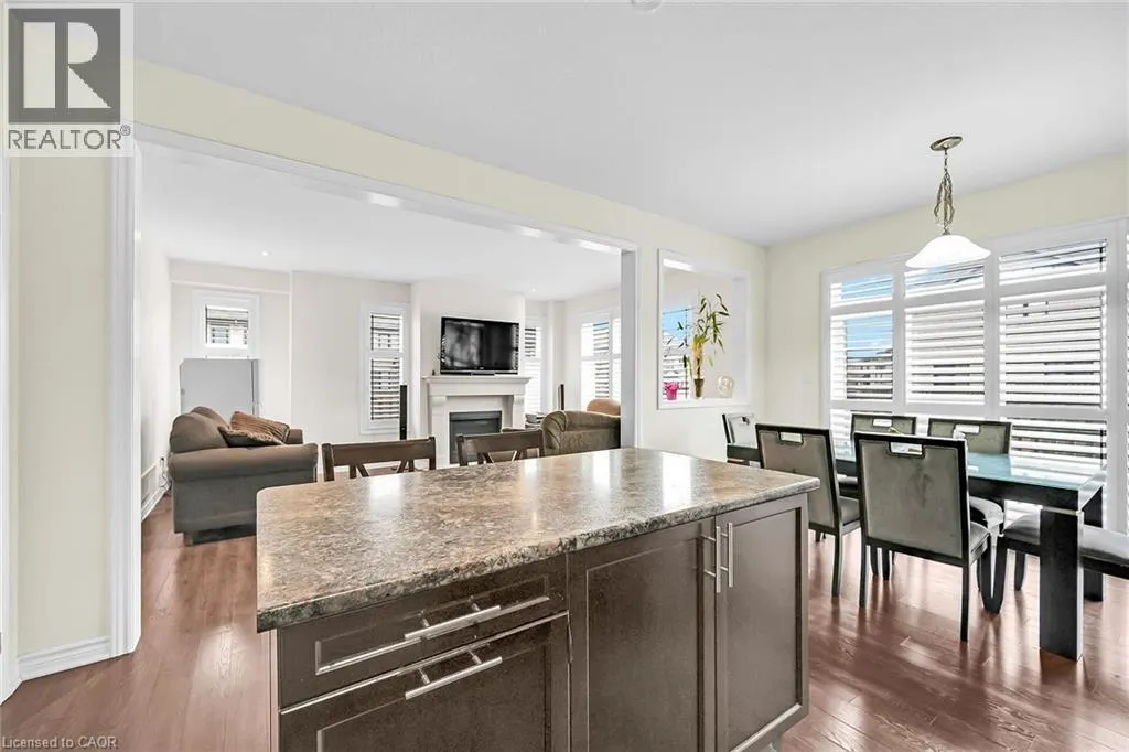 3 ALDGATE Avenue