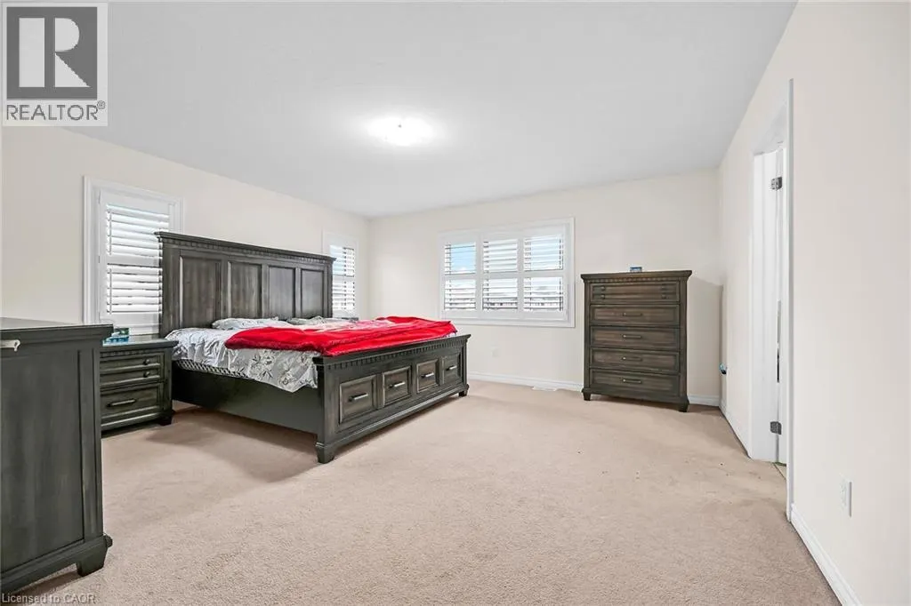 3 ALDGATE Avenue