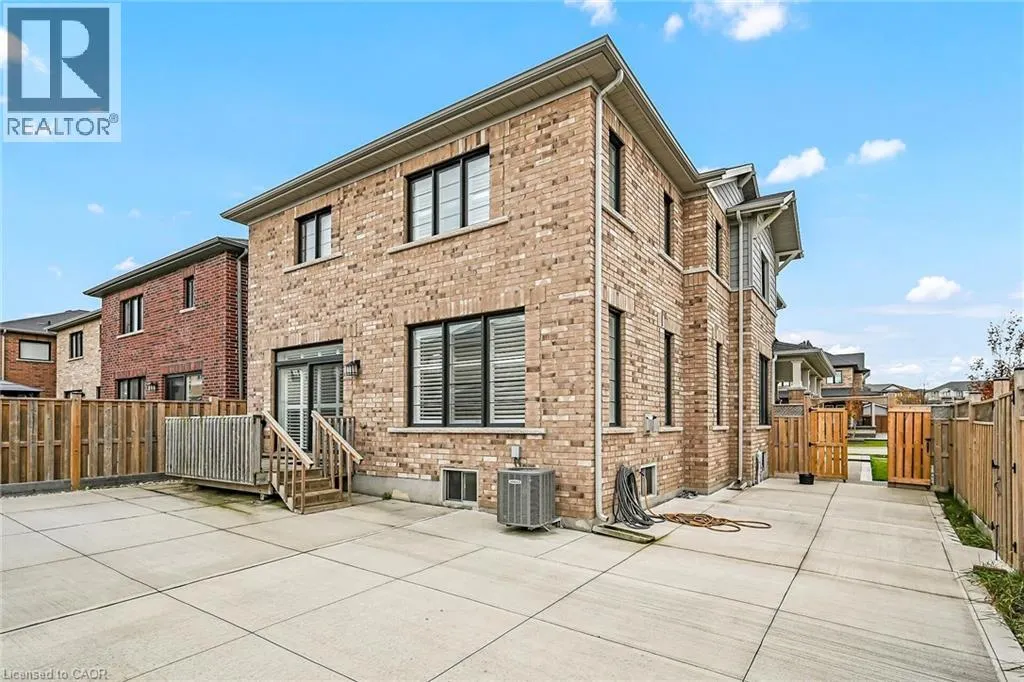 3 ALDGATE Avenue