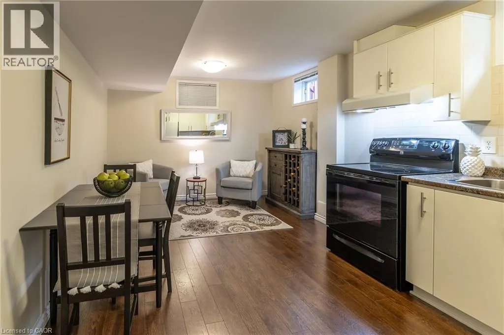 31 BUSHMILLS Crescent