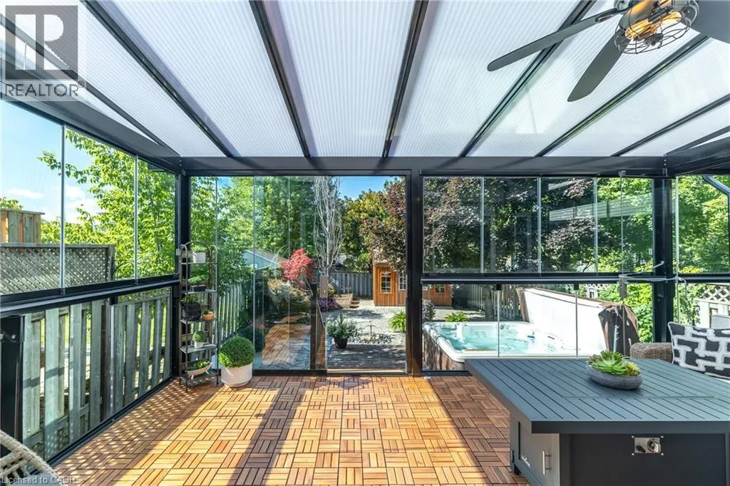 31 BUSHMILLS Crescent