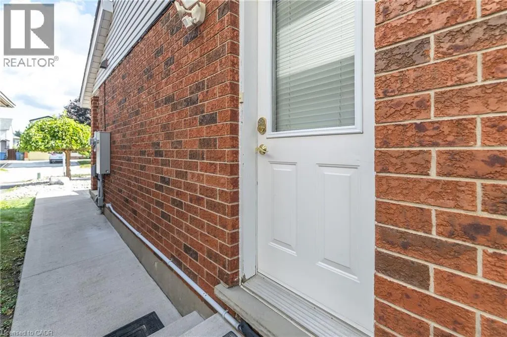 31 BUSHMILLS Crescent