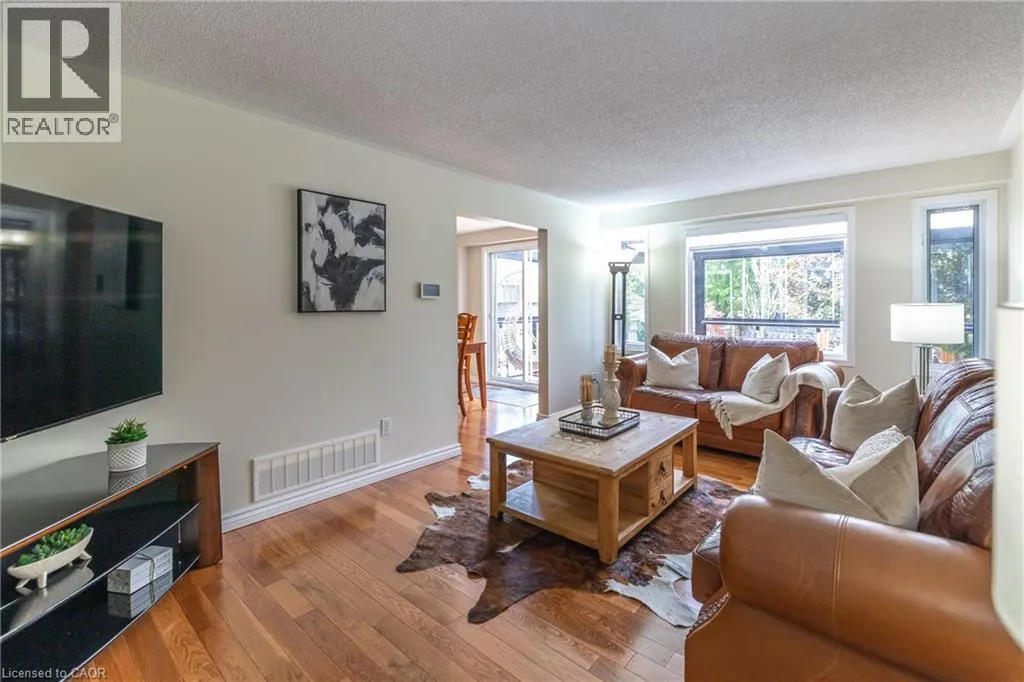 31 BUSHMILLS Crescent
