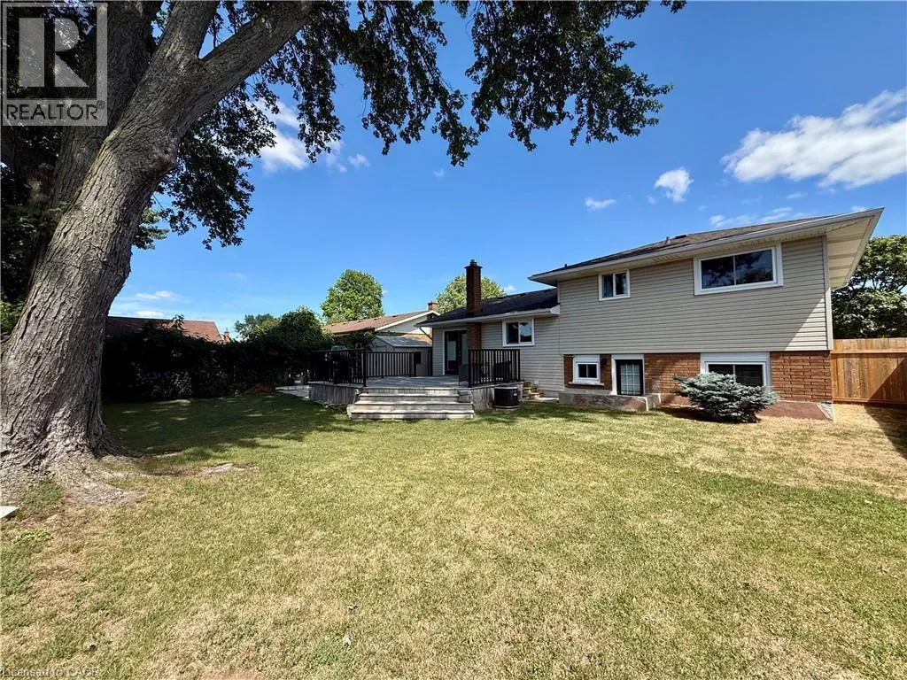 24 GLADYS Avenue