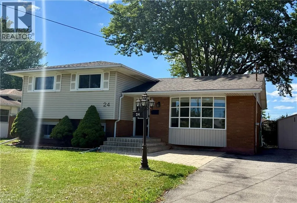 24 GLADYS Avenue