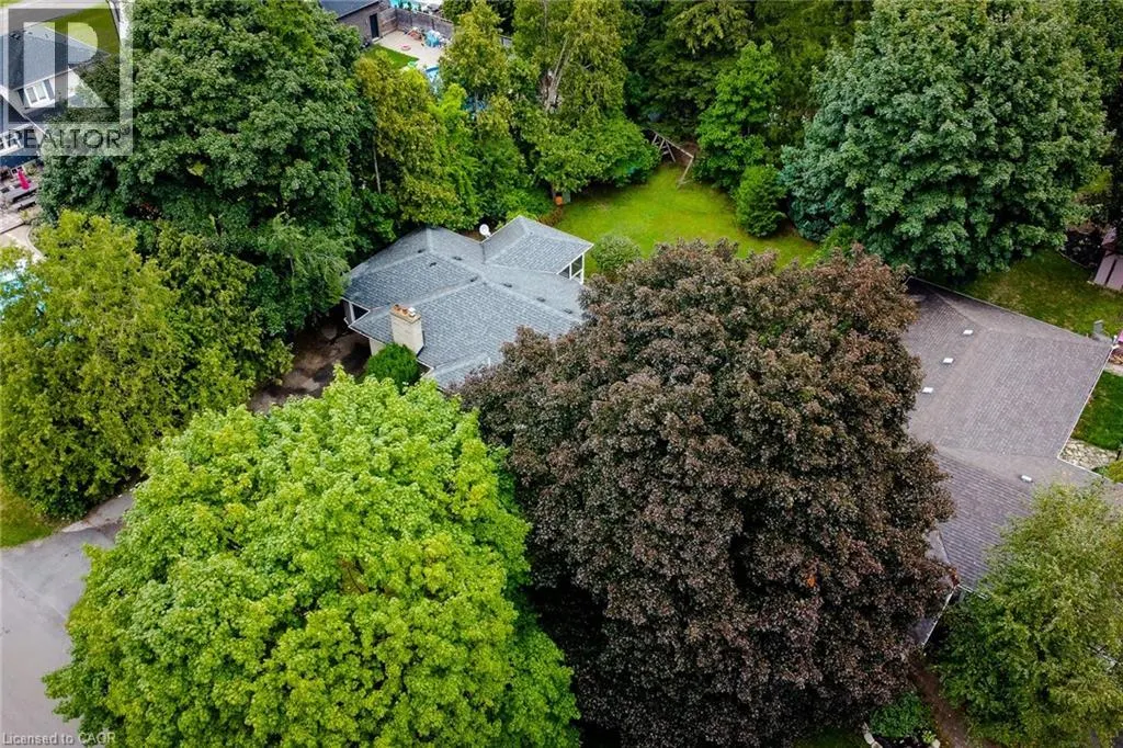 371 ROBINA Road