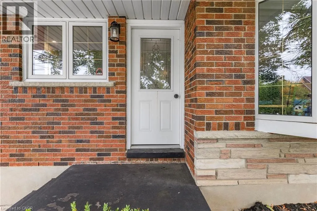 11 FLYNN Avenue