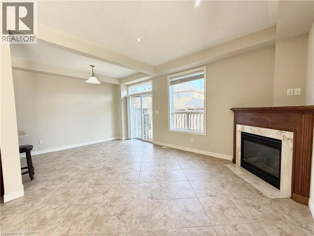 92 MARINA POINT Crescent
