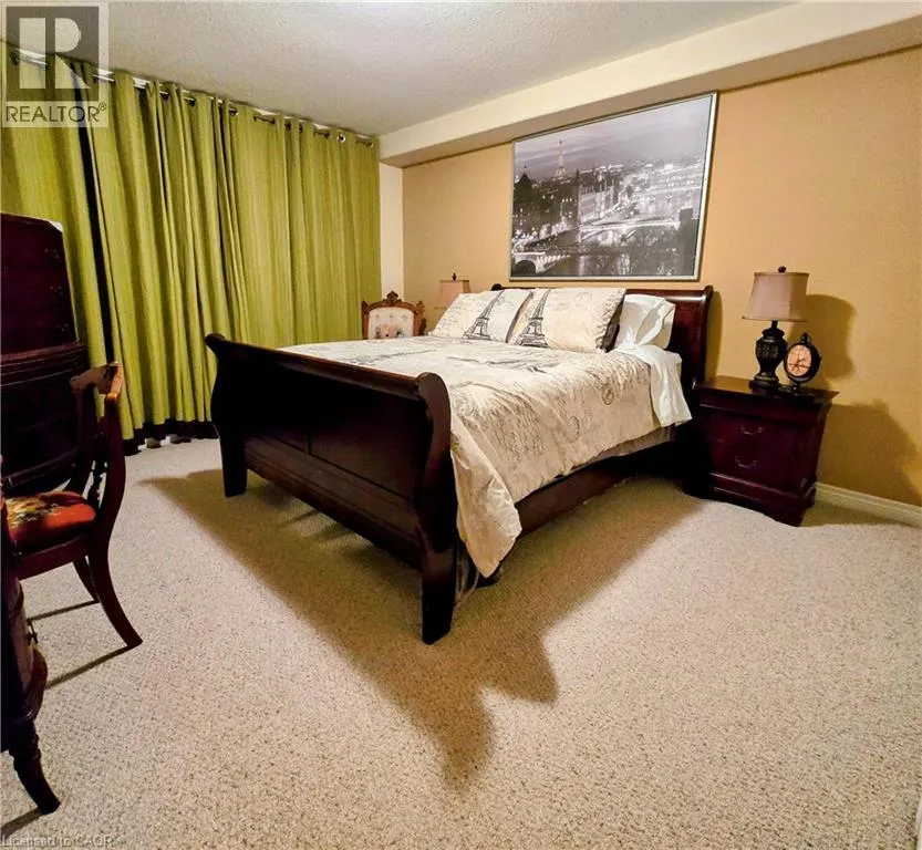 20 ISHERWOOD Avenue Unit# 116, #116