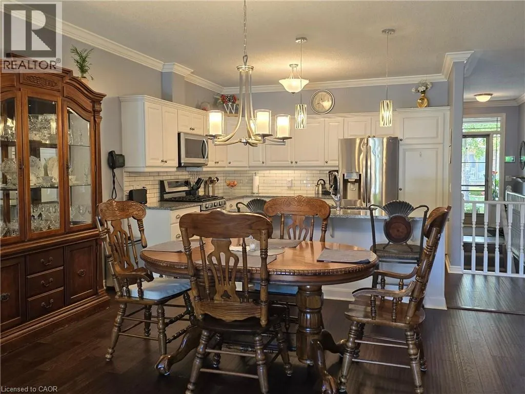 20 ISHERWOOD Avenue Unit# 116, #116