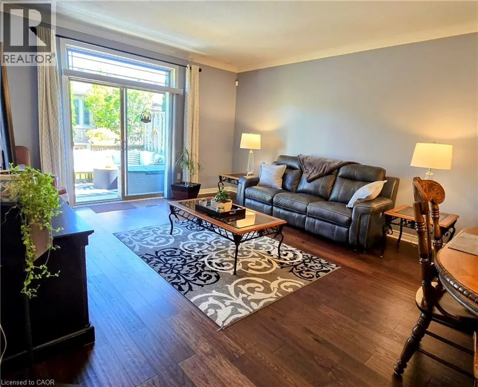 20 ISHERWOOD Avenue Unit# 116, #116