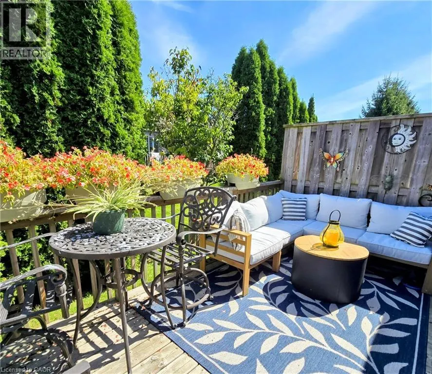 20 ISHERWOOD Avenue Unit# 116, #116